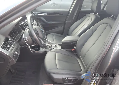 2020 BMW X1 xDrive28I z USA, uszkodzony, nr VIN WBXJG9C02L5P29692